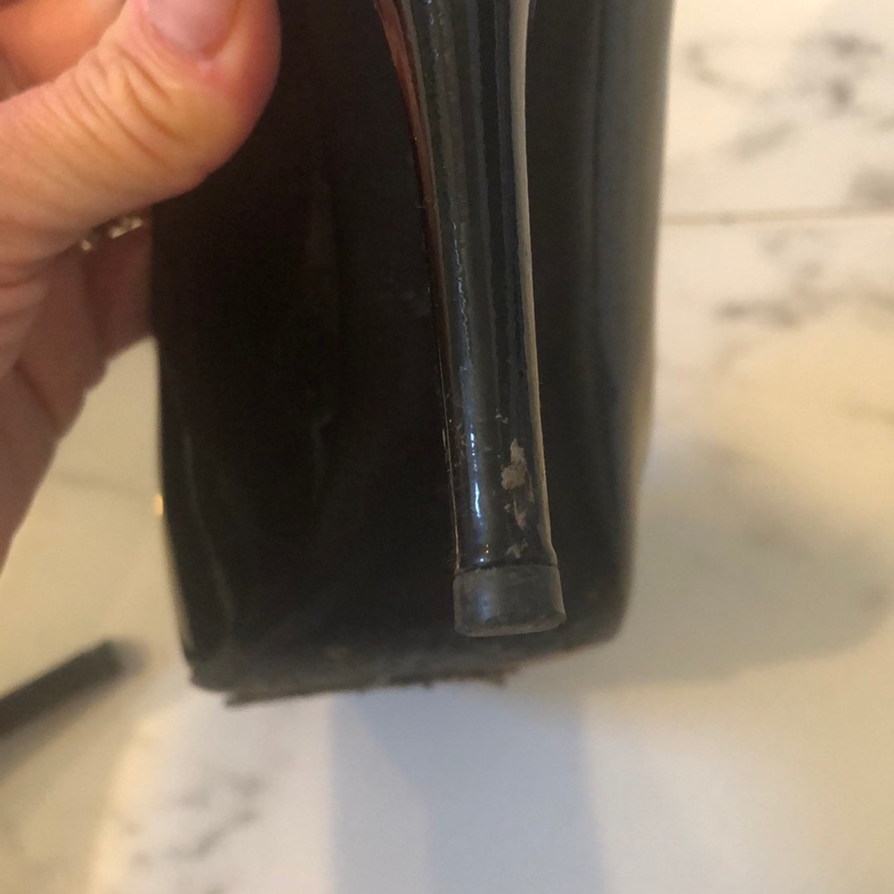 Louis Vuitton patent peep toe heels - Picture 11 of 12